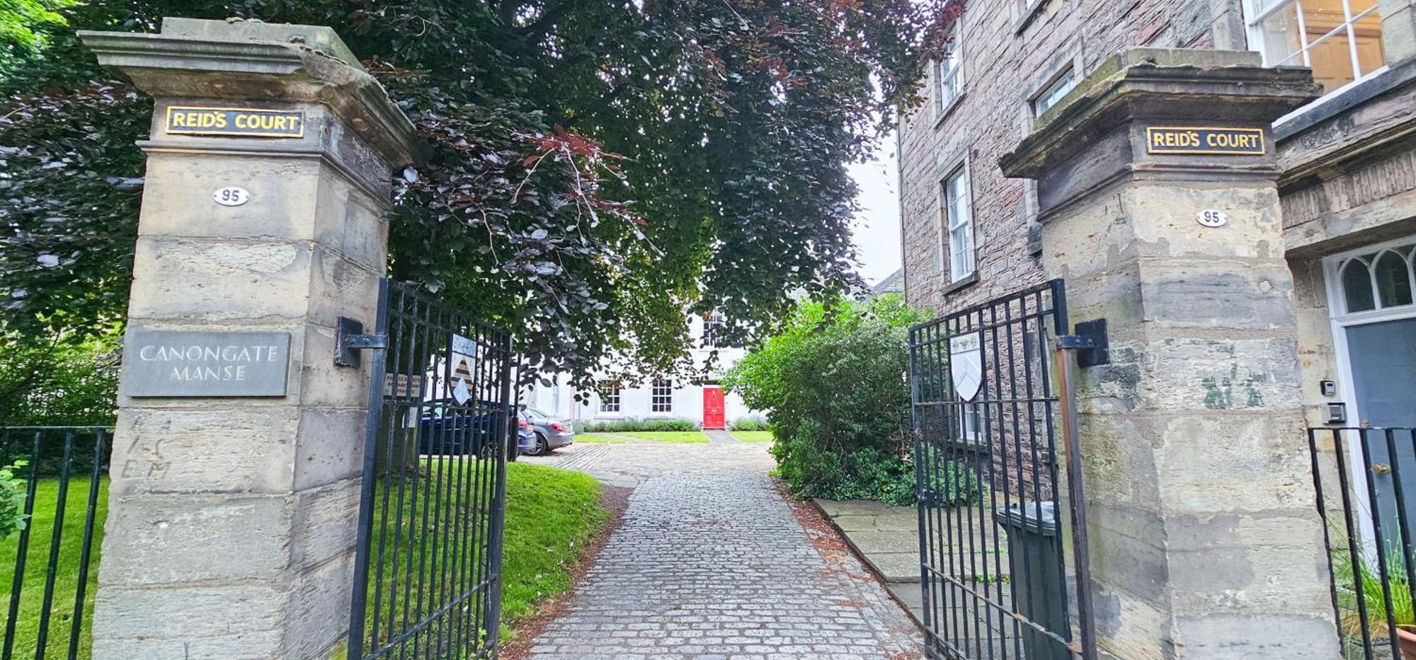 Russel House - 4 Bedroom - The Royal Mile Дом отдыха