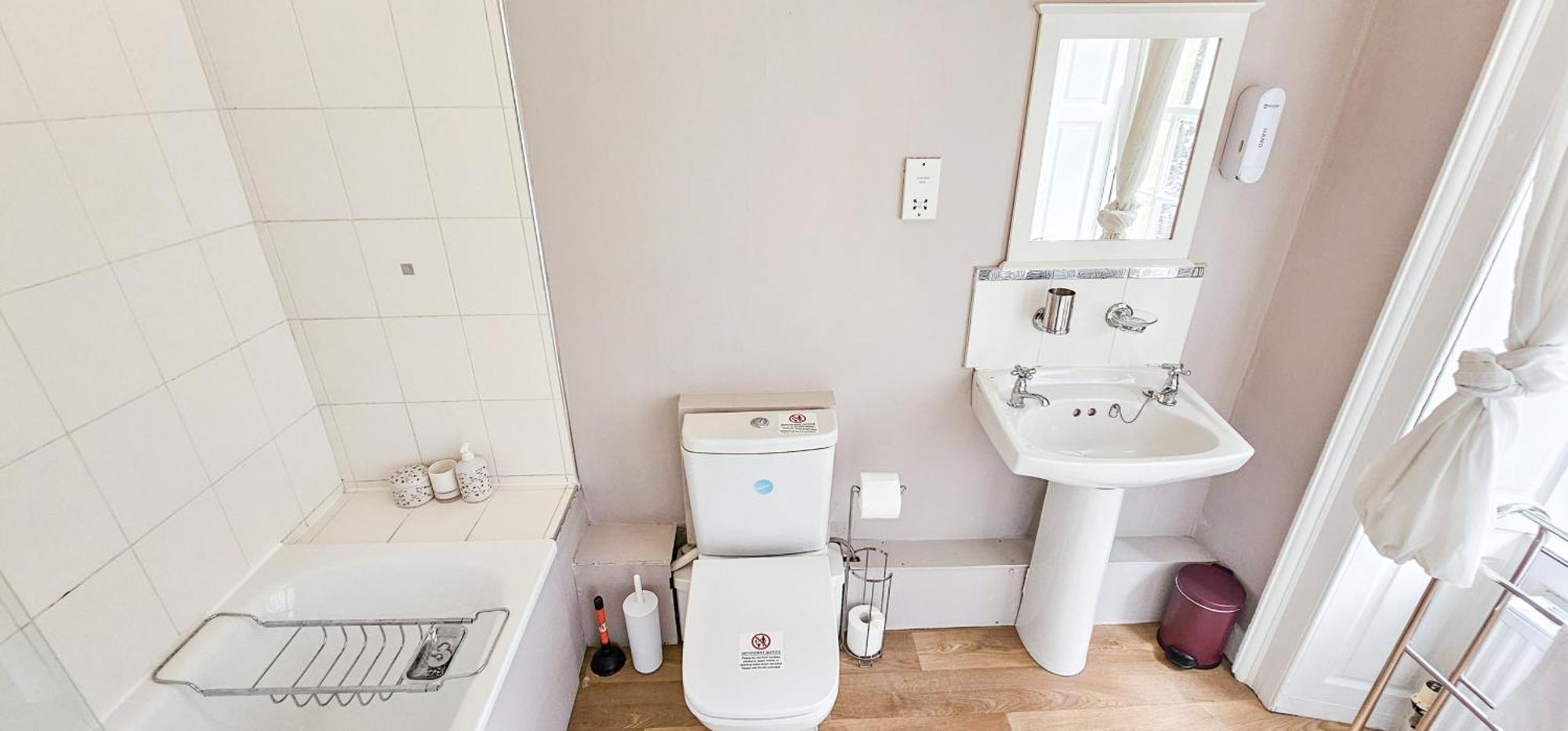 Russel House - 4 Bedroom - The Royal Mile Дом отдыха Эдинбург